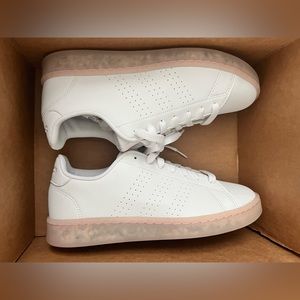 BRAND NEW!!! Unique Women’s Adidas Advantage Sneakers, Brand New, Size 8 US